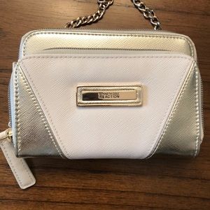 NWOT Kenneth Cole Wallet Purse - Cream/Gold
